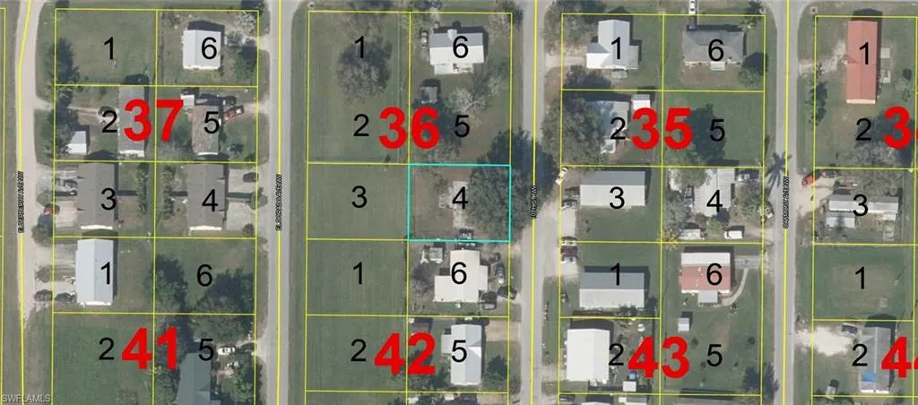 212  10th NW ST, Moore Haven, FL 33471