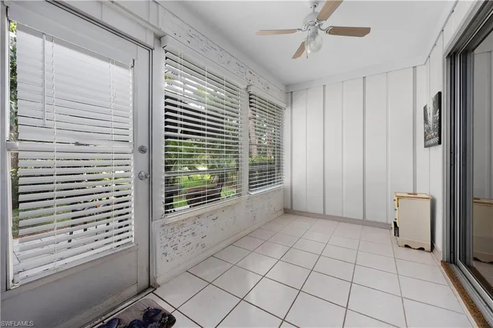 1001 Pine Isle Ln 1001, Naples, Florida 34112