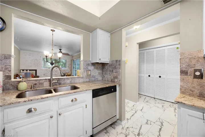 1001 Pine Isle Ln 1001, Naples, Florida 34112