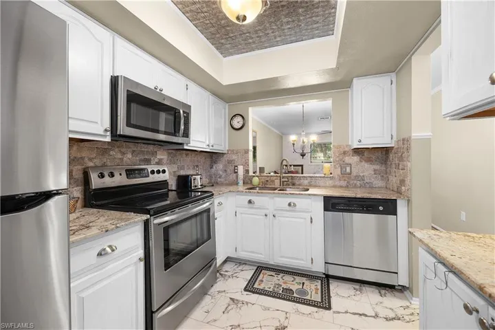 1001 Pine Isle Ln 1001, Naples, Florida 34112