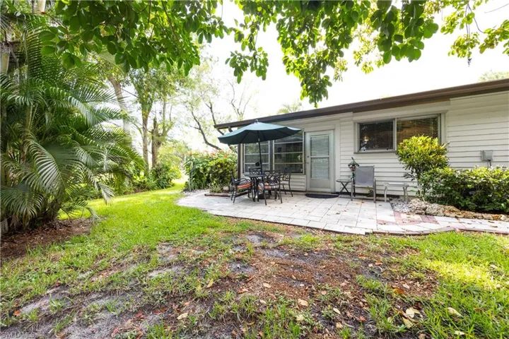 1001 Pine Isle Ln 1001, Naples, Florida 34112