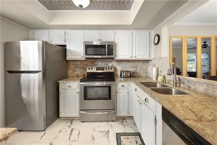 1001 Pine Isle Ln 1001, Naples, Florida 34112