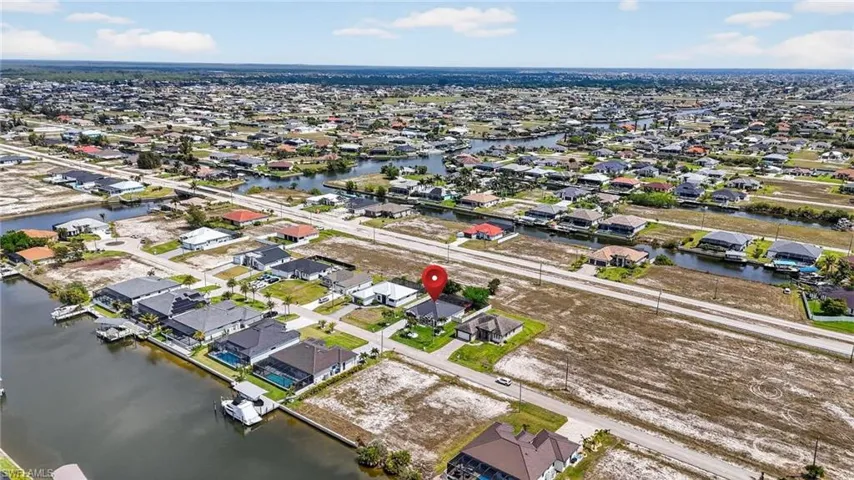1223 40th Pl, Cape Coral, Florida 33993