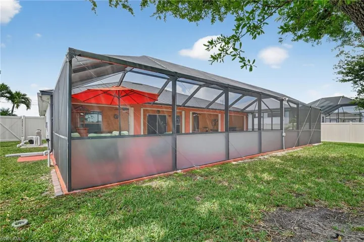 1223 40th Pl, Cape Coral, Florida 33993