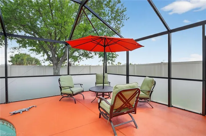1223 40th Pl, Cape Coral, Florida 33993