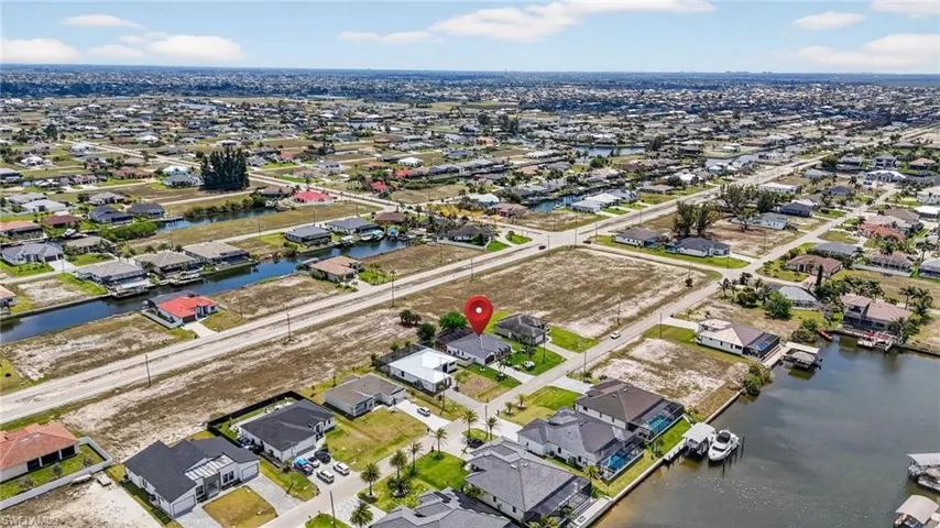 1223 40th Pl, Cape Coral, Florida 33993