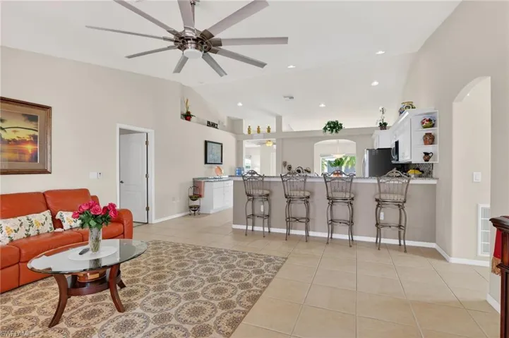 1223 40th Pl, Cape Coral, Florida 33993