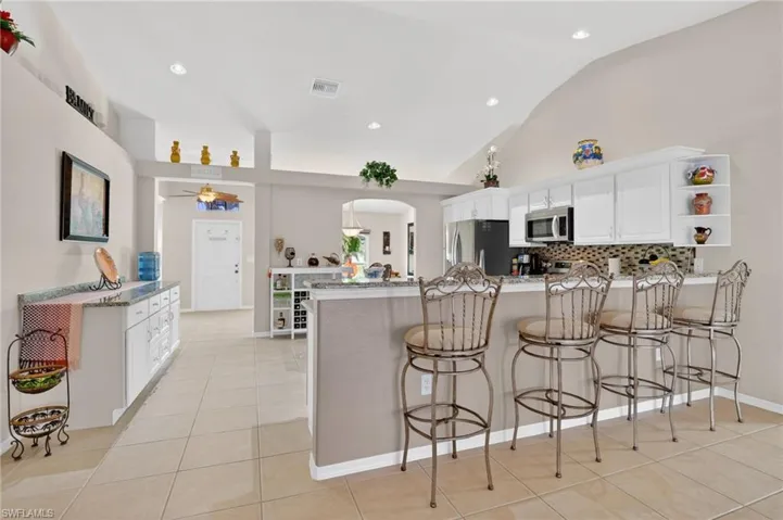 1223 40th Pl, Cape Coral, Florida 33993