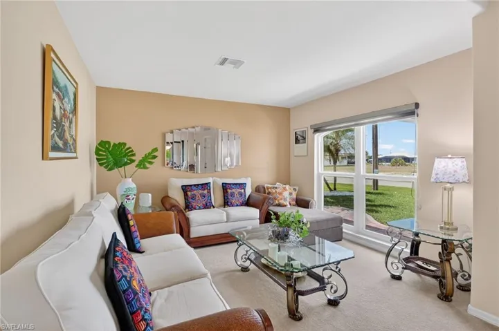 1223 40th Pl, Cape Coral, Florida 33993