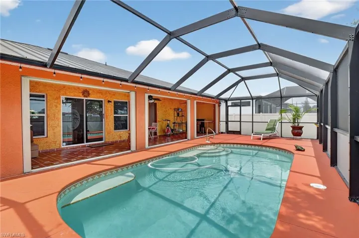 1223 40th Pl, Cape Coral, Florida 33993