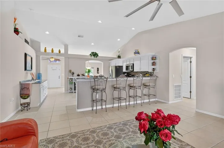 1223 40th Pl, Cape Coral, Florida 33993