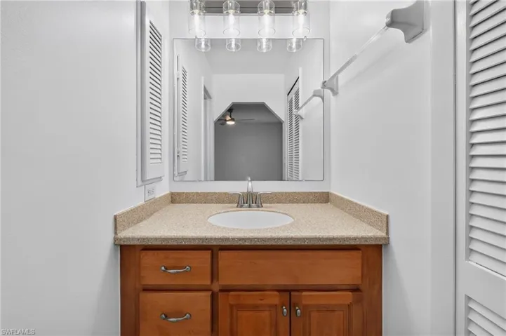 4708 Sw 8th Pl 201, Cape Coral, Florida 33914