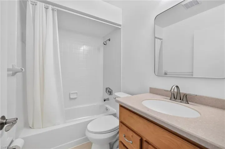 4708 Sw 8th Pl 201, Cape Coral, Florida 33914