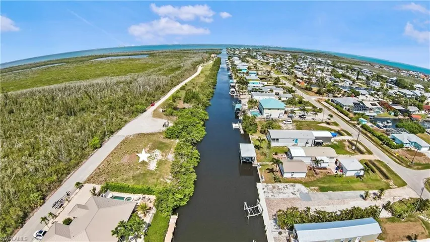 2807 Cussell Dr, St. James City, Florida 33956