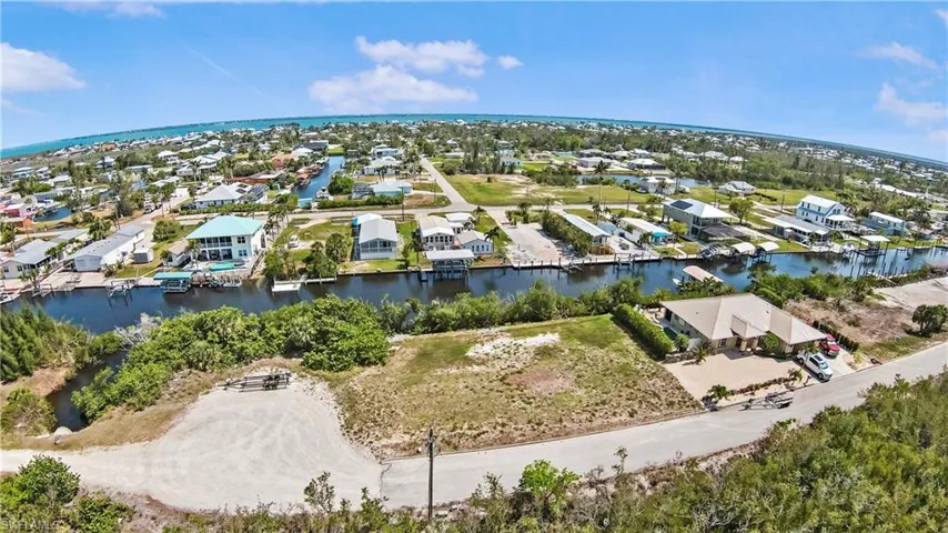 2807 Cussell Dr, St. James City, Florida 33956