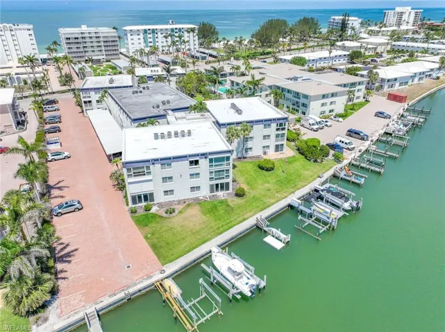 1930 Gulf Shore Blvd N A302-s, Naples, Florida 34102