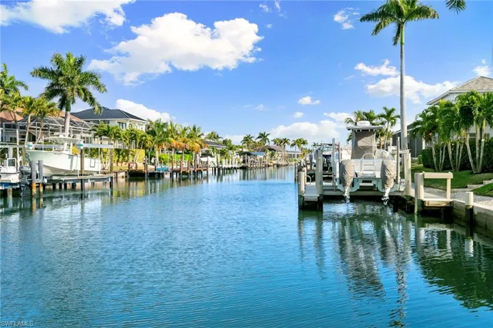 263 Rockhill Ct, Marco Island, Florida 34145
