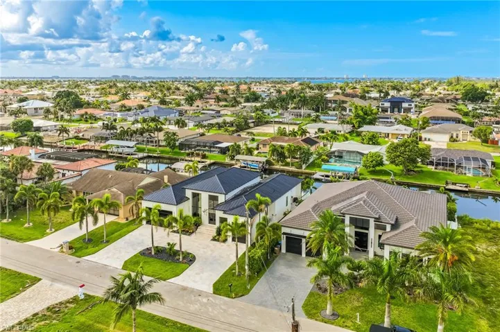 156 Sw 52nd Ter, Cape Coral, Florida 33914