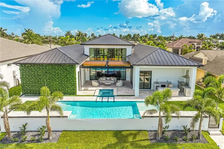 156 Sw 52nd Ter, Cape Coral, Florida 33914