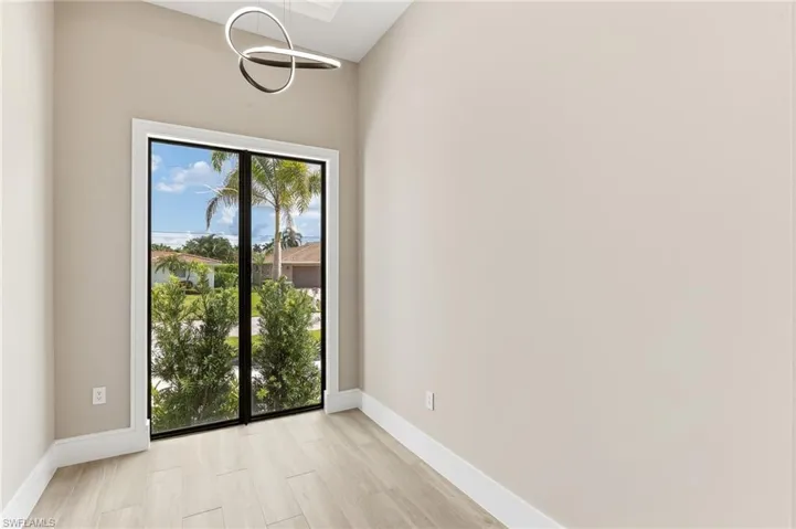 156 Sw 52nd Ter, Cape Coral, Florida 33914