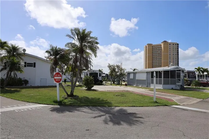 Additional view of oversized corner lot.