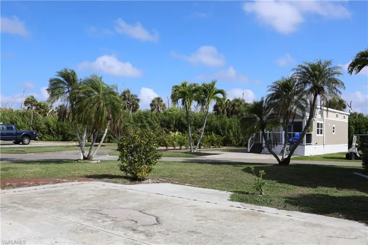 Side open view of oversized lot.
