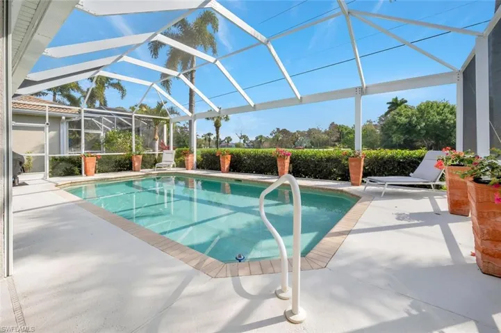 5628 Lago Villaggio WAY, NAPLES FL 34104