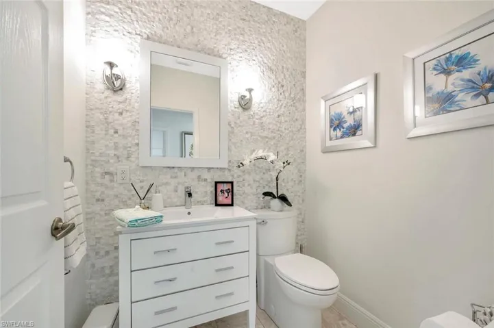 5628 Lago Villaggio WAY, NAPLES FL 34104