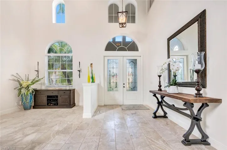 5628 Lago Villaggio WAY, NAPLES FL 34104