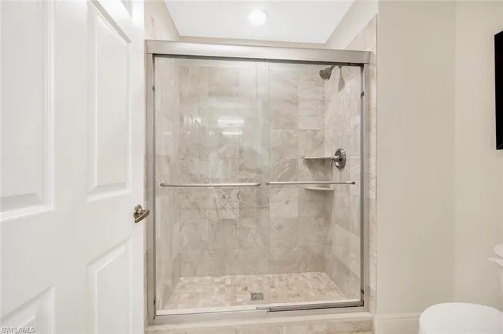 5628 Lago Villaggio WAY, NAPLES FL 34104