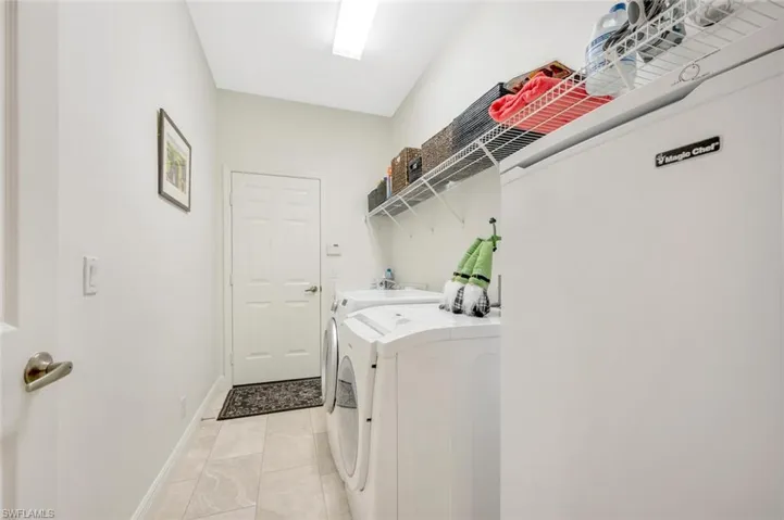 5628 Lago Villaggio WAY, NAPLES FL 34104