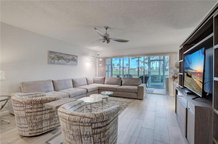 5863 Cobblestone LN # F106, NAPLES FL 34112
