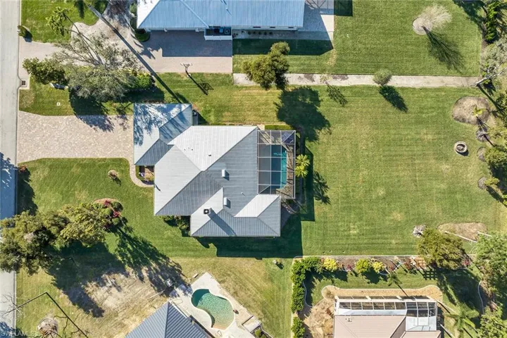 . New Metal roof 3/24..7 private acres