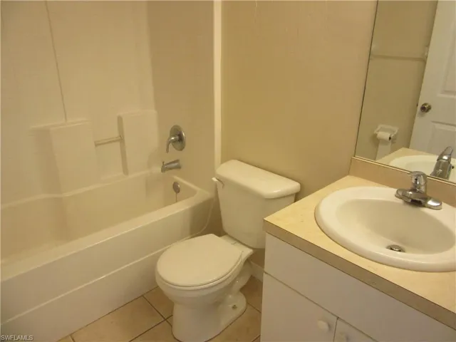 4649/4651 25th St Sw, Lehigh Acres, Florida 33973