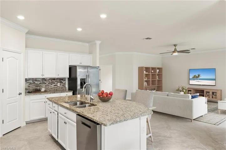11555  Golden Oak  TER, Fort Myers, FL 33913