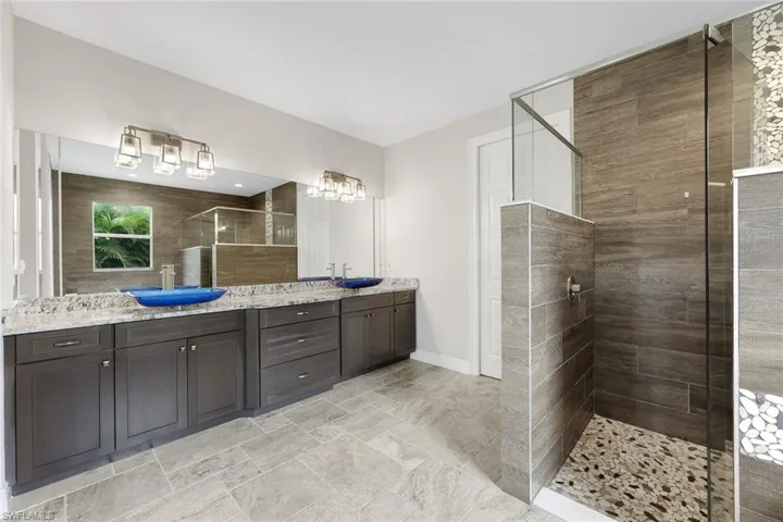 1927 Sw 47th Ter, Cape Coral, Florida 33914