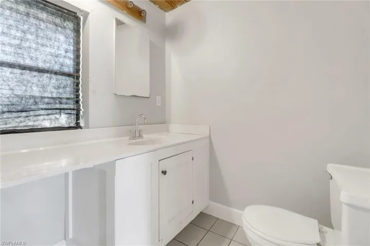 156  4th  ST, Naples, FL 34113