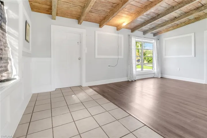 156  4th  ST, Naples, FL 34113