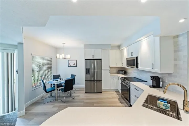 6914 Satinleaf Rd N 103, Naples, Florida 34109