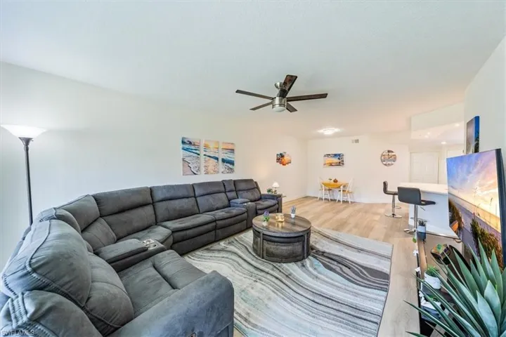 6914 Satinleaf Rd N 103, Naples, Florida 34109
