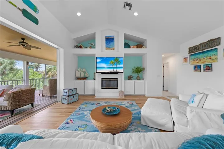 1858 Farm Trl, Sanibel, Florida 33957