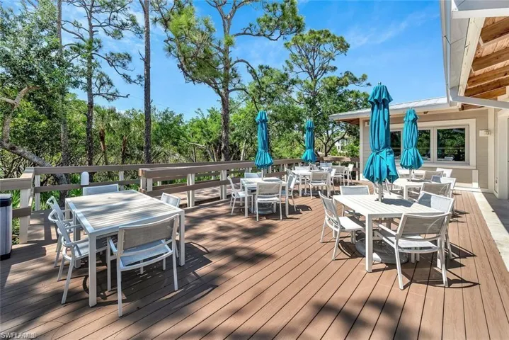 OUTDOOR DINING ON THE DECK OR OUT BY THE POOLAT THE RIVER CLUB!