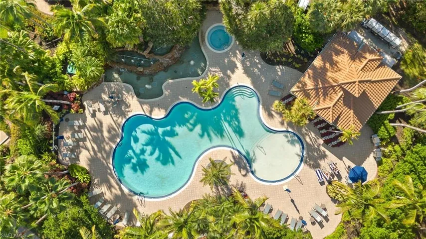 2809  TIBURON E BLVD, Naples, FL 34109