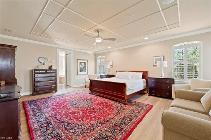 2809  TIBURON E BLVD, Naples, FL 34109