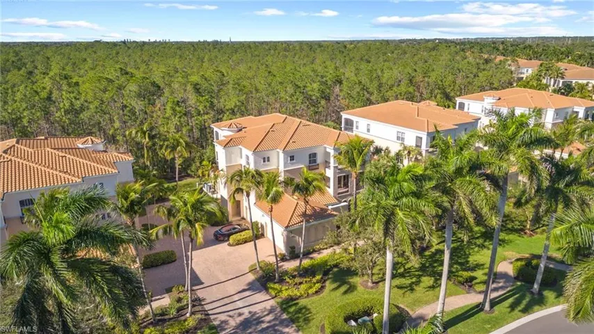 2809  TIBURON E BLVD, Naples, FL 34109