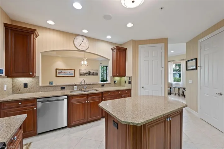 2809  TIBURON E BLVD, Naples, FL 34109