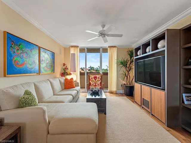 6597 Nicholas Blvd 406, Naples, Florida 34108