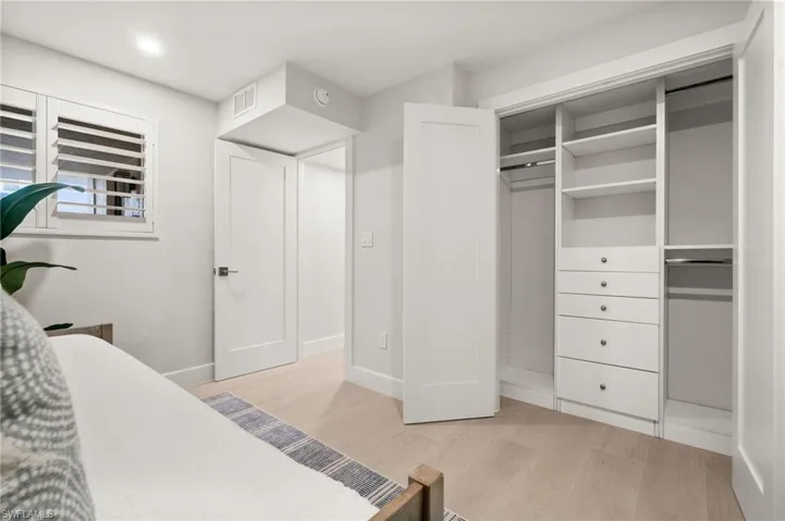 1300 Gulf Shore Blvd N # 109, Naples, Florida 34102