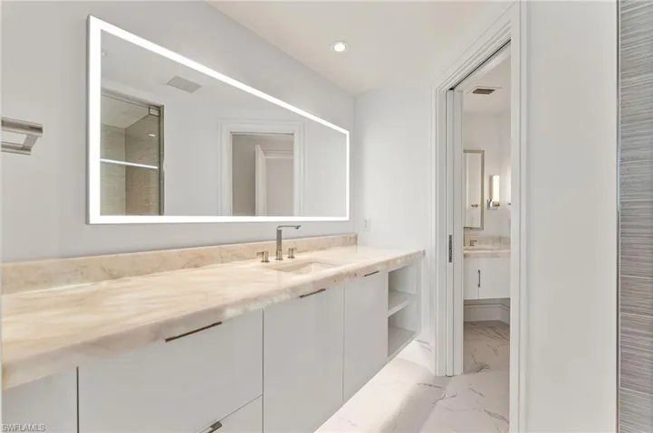 4951 Gulf Shore Blvd N 103, Naples, Florida 34103