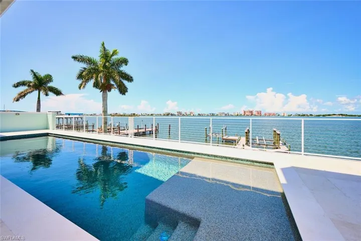 938 San Carlos Dr, Fort Myers Beach, Florida 33931